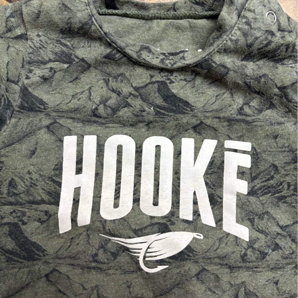4-30$ Hooke Green Leaf Print Baby Onesie - Picture 3 of 4